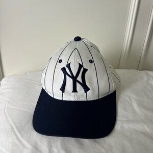 Kids' NY Yankees PinStriped Cap - Navy and White